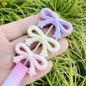 日の出 現款🛒DIY串珠材料包 珠珠材料 飾品串珠 34mm亞克力馬卡龍鍍彩星星蝴蝶結直孔串珠diy手鍊鑰匙扣飾品配件