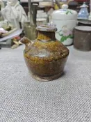 清代石灣窯黃釉小壺，小磕