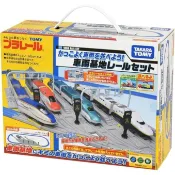 【日本直送】TAKARA TOMY Plarail 讓我們以酷炫的方式排列您的車輛！火車車廠軌道組