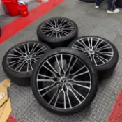 拆車胎皮 復刻高仿原廠鋁圈 20寸賓士E300尊貴版原廠鋁圈帶胎皮 245/40R20 後 275/35R20