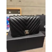 【TACKSTHGOOD】絕版 正品 Chanel Statement Flap Bag 香奈兒 山型紋 CF20 肩包