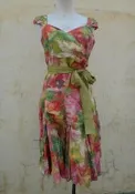 楹 ~ 正品 iROO 美型 洋裝 size: 40