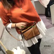 LOEWE同款 側背包菱格軟皮幾何包拼接真皮女包斜背包手提大包枕頭包流行女包【聚物優品】