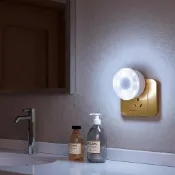 【松果購物】【感光居】LED插座無限續航人體感應燈/停電應急燈 ​衣櫃燈 玄關燈 床底燈