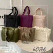 (店+)WDF.CO現貨│2025新款韓國空氣軟糯托特包│黑白卡綠4色羽絨包 │斜背包│ 有拉鍊｜大容量｜通勤包｜外出包