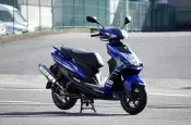 山葉勁戰四代原廠全新gp特仕版  單 H 殼  H 殼 H 殼，只有一個 H 殼  現貨 全新未拆封 價不低   看清楚