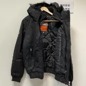 DryDog 跩狗嚴選 跩狗嚴選 低調款 極度乾燥 Superdry Windbomber 兩排拉鍊 超細纖維 毛可拆 保暖縮口 黑 風衣 外套