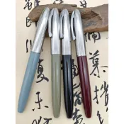 英雄565鋼筆，全新上墨器版本，和金星565一樣的尺寸大小，有黑，軍綠，紅，湖藍四色