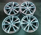 【中清路輪胎旗艦店】原廠鋁圈 LEXUS IS250 18吋 5X114 前後配 中心孔60.1高亮銀 (極新)