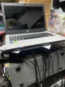 故障品ACER宏基(NBG3)E5-471G series 14吋i5筆記型電腦....螢幕破屏,不過電,不開機