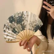 全網推薦最好物中國風水墨畵折疊小扇子夏天古風古裝漢服隨身攜帶貝殻折扇新中式