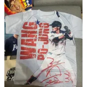 全新絕版品‼️王柏融火腿隊應援T-shirt，應援扇毛巾袋已售出❗️❗️