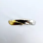 天然鑽石搭黃K金加鉑金雙色造型戒台設計(男戒)#18K#750#900對戒#天然鑽石 #黃K金#鉑金#戒指#優雅
