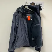 DryDog 跩狗嚴選 跩狗嚴選 最新款 極度乾燥 Superdry Arctic 男款 經典款 三排拉鍊 刷毛保暖 風衣 外套 牛仔藍 藍灰 WCT