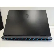 【敦富通訊】二手MSI Titan18 i9-14900 64G DDR5 4TB SSD RTX4090 旗艦電競筆電