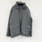【DOKODEMO】GAP 灰色羽絨外套/中層外套，M 碼，古著。