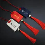 協貿國際日用品生活館 手鏈生肖紅繩香包刺繡香囊空包中國結汽車小掛件掛脖手工編織禮物
