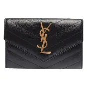 YSL MONOGRAM系列V字縫線魚子醬牛皮金屬LOGO暗釦零錢包(黑)