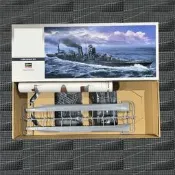 Hasegawa 1/350 艦船模型 全新 板件齊全 細節豐富 適合14歲玩家收藏或展示 塑膠材質 做工精緻 包裝盒完