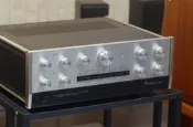 Accuphase C-200 經典旗艦前級