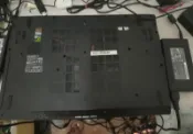 故障機MSI 螢幕有白點MS-1795 測試只能開機到BIOS 4G+8G記憶體I5-6300HQ 含電源線