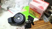 DS 大松部品，ACH6 磁石鎖：新雷霆 RACING-S125/150 主開關主鎖頭磁石蓋附 USB 插座，不含控制器