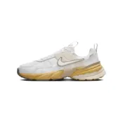 (店+)【NIKE 耐吉】FZ2622-100 Nike V2K Run GORE-TEX 運動舒適防滑防水 低幫 休閒短跑跑步鞋 女款 白色 nike女鞋 運動鞋女 休閒鞋