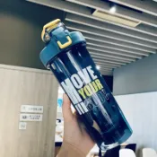 協貿國際日用品生活館 【狂歡價】韓國簡約搖搖杯吸管運動水杯代餐健身蛋白粉奶昔大容