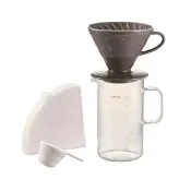 DGLife 德記生活網 《HARIO》V60石墨灰手沖咖啡套組 600ml 濾杯＋咖啡壺＋濾紙＋量匙 入門組 BVD-3012-GR