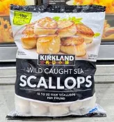 美兒小舖COSTCO好市多代購～KIRKLAND 冷凍生干貝/野生干貝-約30~40顆(907g/包)