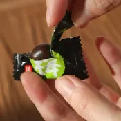 蜂膠梅精糖