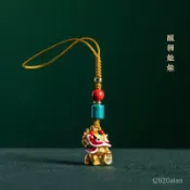 【國潮中國風】醒獅舞獅娃娃 手機鏈 掛飾 沙金銅 貔貅 U盤掛件 女掛繩 精緻 玩偶 貔貅 掛脖繩 醒獅擺件 招財吊飾