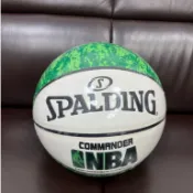 【shoes鞋魔】出口外貿正品斯伯丁7號籃球 NBA正規比賽用球 白綠色籃球 籃球 籃球 籃球 籃球 籃球 籃球 籃球