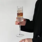 【創意設計】ins風條紋高腳杯創意雞尾酒杯香檳杯冰美式咖啡杯氣泡酒杯甜酒杯聞香杯 高腳杯 雞尾酒 調酒杯 咖啡 威士忌