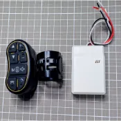 汽車音響 車用音響  通用方控 方向盤控制器 方向盤快撥按鍵 8按鍵BT月牙型方控 專用包裝盒(原廠主機不適用)
