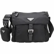 【PRADA 普拉達】Re-Nylon 三角牌尼龍 肩斜背郵差包-黑色/附萬用小包
