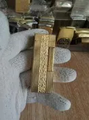 正品進口登喜路dunhill氣體打火機限量版，豎條紋＋樹皮紋