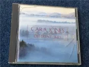 【樂營CD】拆封 卡拉·瓊斯Cara Jones Different Skies