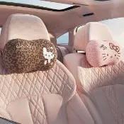 【HELLO KITTY】豹紋凱蒂貓高彈記憶棉汽車頭枕護頸枕 (車用頭枕 護頸頭枕)