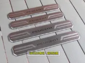 PEUGEOT 標緻 寶獅 通用款 不銹鋼 迎賓踏板 雷射光雕刻印 拉絲光感工藝 門檻條 3M背膠 (一套4片裝)