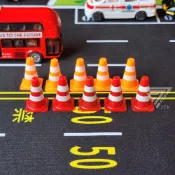 (店+)『交通三角錐玩具 小 』 三角錐 交通錐 交通路障 道路場景 停車場配件 認知玩具 號誌 微型攝影(三角錐 交通路障)