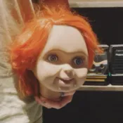 ［逼機臉玩具］現貨- 正版 1:1 Chucky 恰吉 大頭 零件 電影週邊 一比一 鬼娃 恐怖 玩具 公仔 靈異