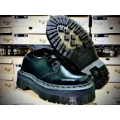 現貨預購🌸Dr.Martens🌸Holly 2孔 厚底 緞帶 漆皮 馬丁鞋 短靴 黑色