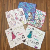 《JF女孩》紗布無捻紗毛圈小方巾手帕。長寬約25x25。手感柔軟舒適。純棉吸水。擦手擦汗/外出攜帶/寶寶口水巾⋯皆宜。