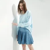 【iROO】小雛菊刺繡衛衣