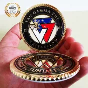 新設計炒麵團扭邊設計高品質 TAU GAMMA PHI TRISKELION 1968 鍍金徽章