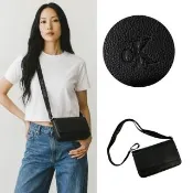 【CALVIN KLEIN】磁吸掀蓋 Calvin Klein 手機包 滿版背帶 CK 輕量 側背包 斜背包 小包  @1954