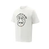 (店+)【Jordan】IO0041-100 Jordan GFX AS M J DF SPRT SS CREW 4 圓領柔軟舒適字母印花T恤 男款