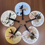 廠家直銷小紙扇網紅拍照新中式扇子折疊扇子裝飾擺攤夏季古風扇子圓形折疊