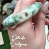 ♥𝒟.𝓈.緻玉晶靈 ♥ ｜中國四大名玉-天然岫玉老油翠艷翠貓咪鏤空雕刻花貓爪手鐲53口